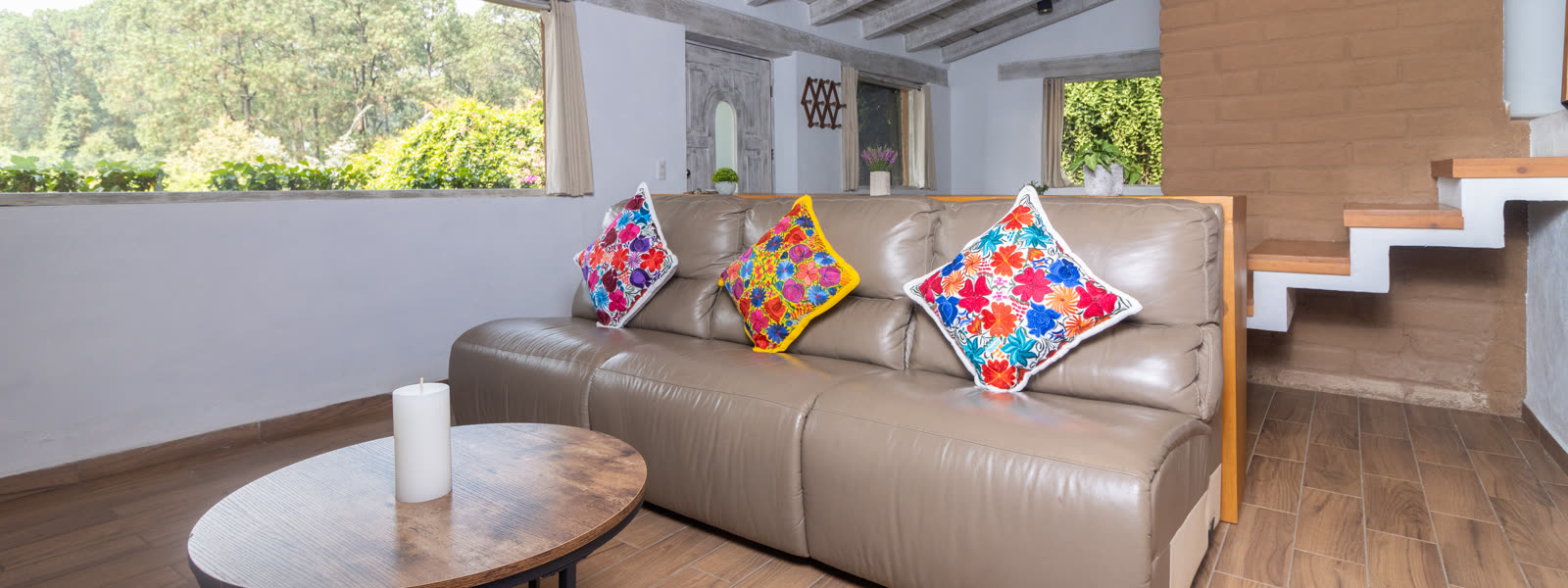 _MG_1111_cover_1600x600