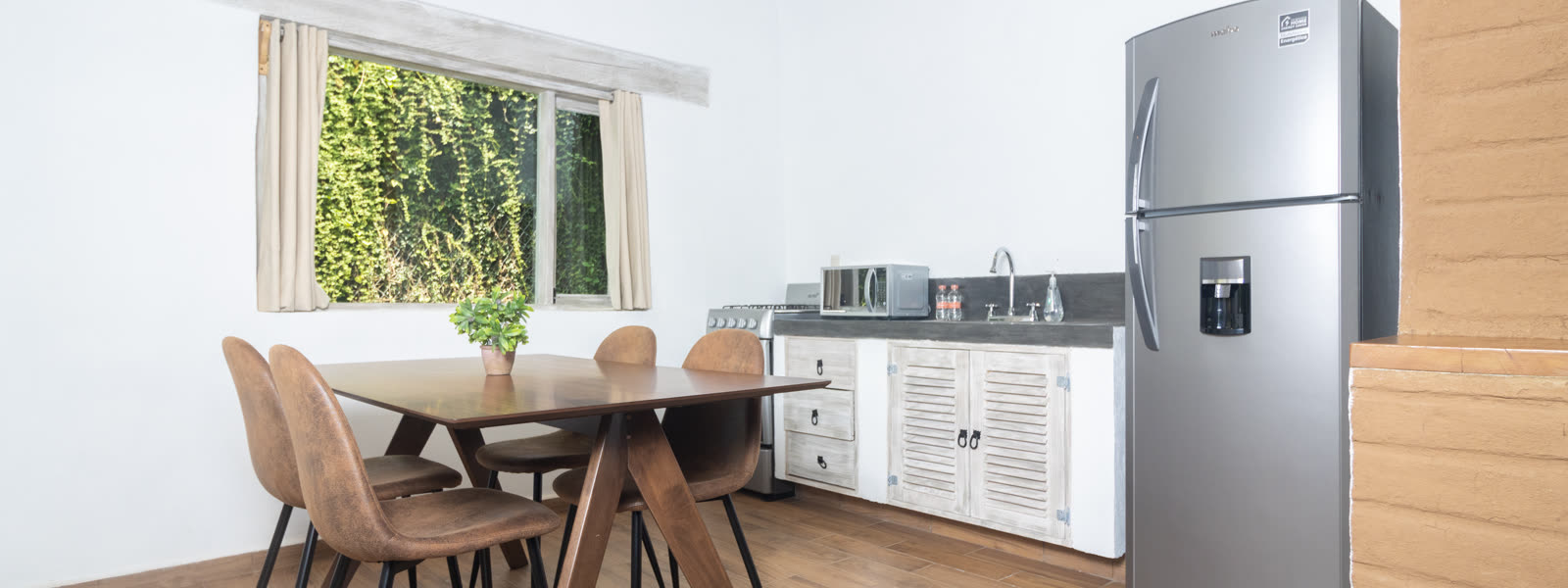 _MG_1116_cover_1600x600