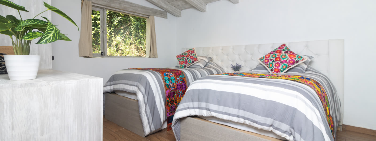 _MG_1123_cover_1600x600