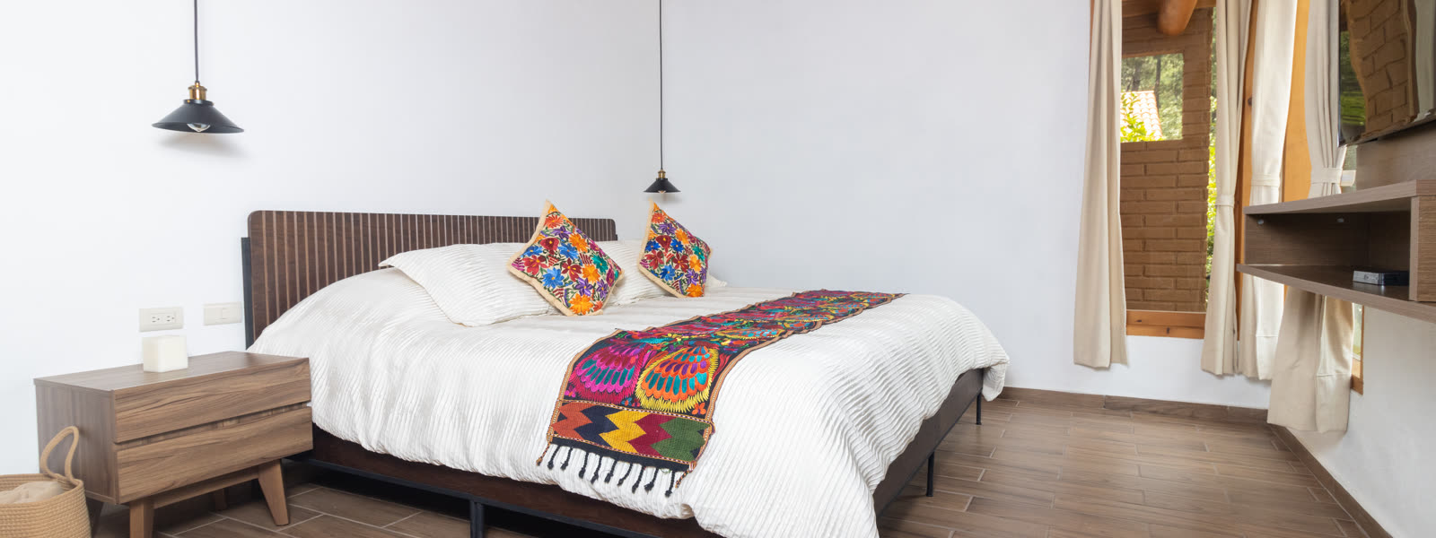 _MG_1256_cover_1600x600_cover_1600x600