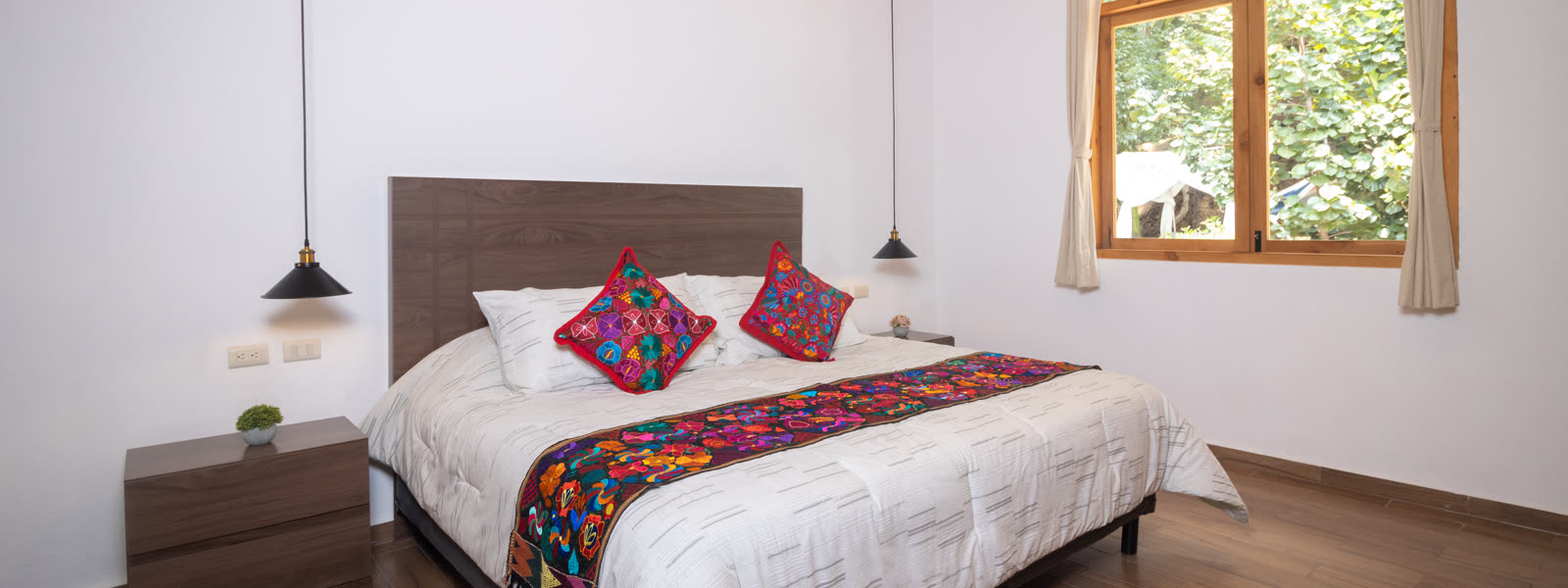 _MG_1310_cover_1600x600