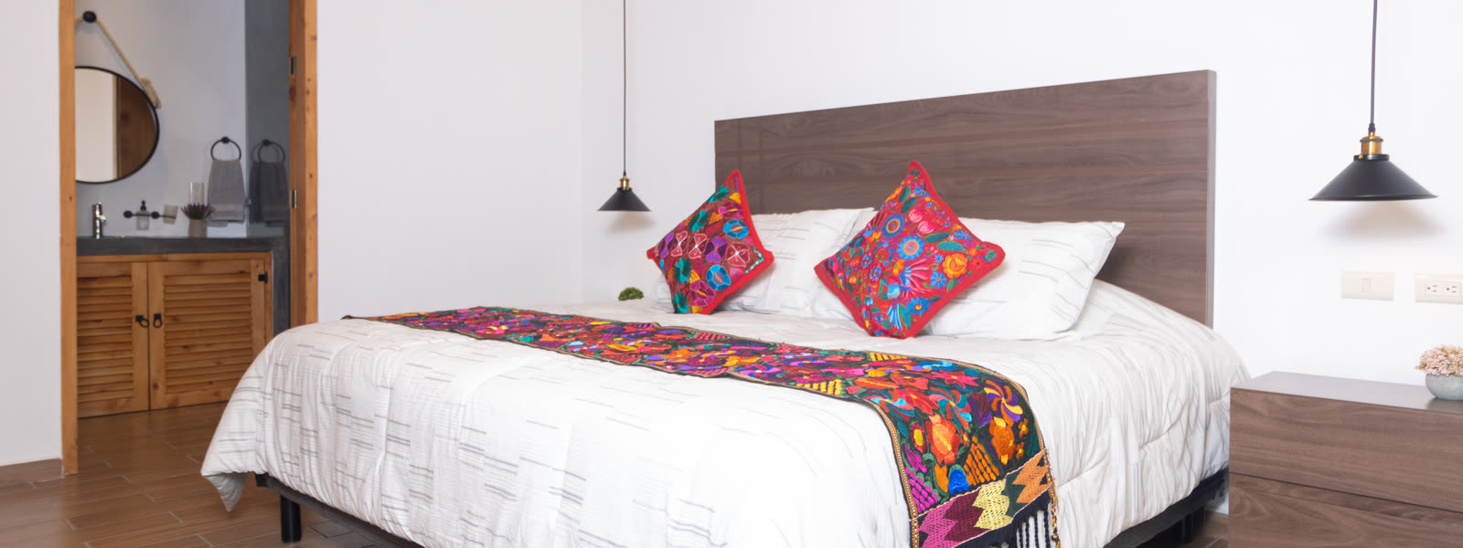 _MG_1315_cover_1600x600